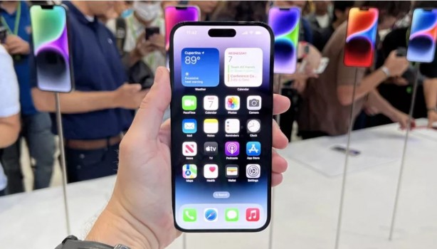 Foto - Apple, iPhone'da Wi-Fi'yi uçurmaya hazırlanıyor