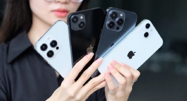 Foto - Apple, iPhone’u Vision Pro’ya çevirecek