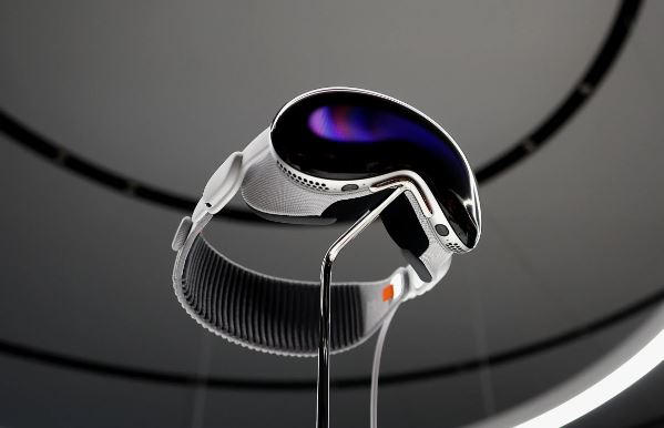 Foto - Apple, iPhone’u Vision Pro’ya çevirecek