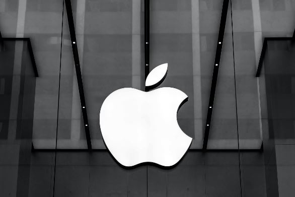 Foto - Apple liderliği ezeli rakibine kaptırdı! İşte en değerli şirketler