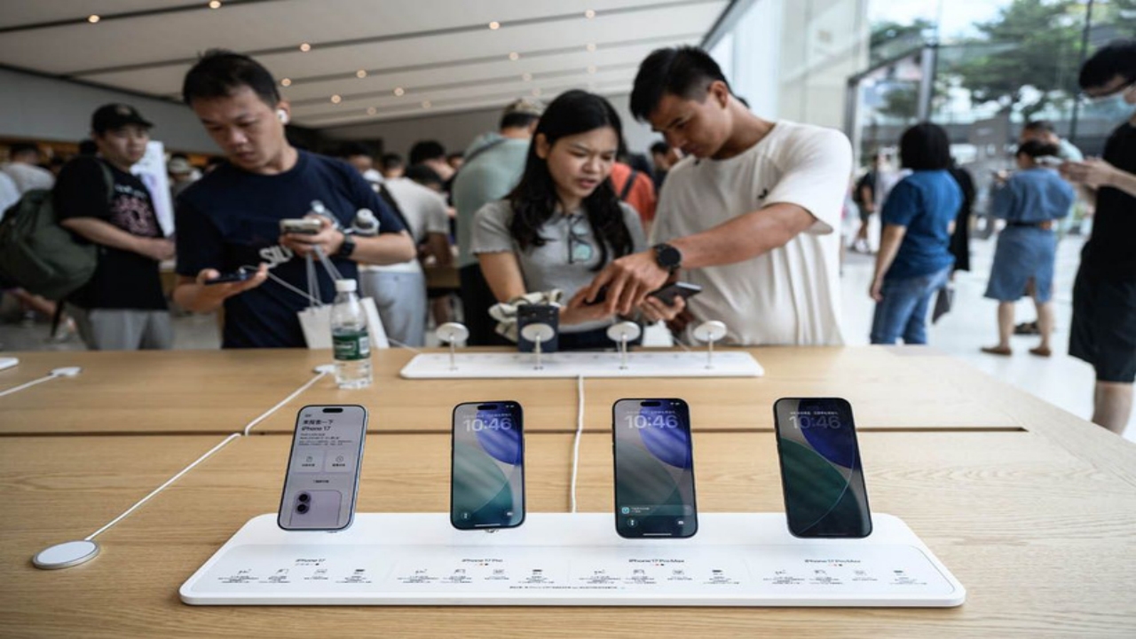 Foto - Apple mağazası mahşer yerine döndü! iPhone 17’nin özellikleri ve fiyatı olay oldu
