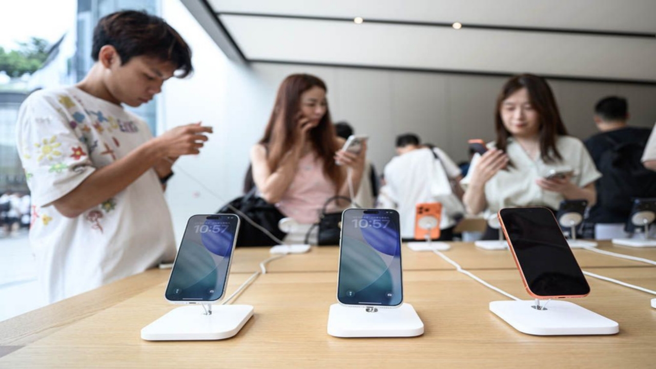 Foto - Apple mağazası mahşer yerine döndü! iPhone 17’nin özellikleri ve fiyatı olay oldu