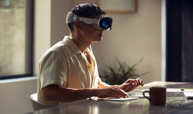 Apple ne yaparsa Huawei eksik kalmıyor