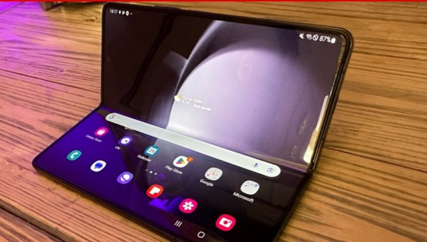 Foto - Apple ve Samsung ortak oluyor! O modeli beraber üretecekler