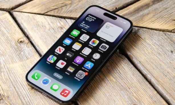 Foto - Apple’a beklenmedik şok! iPhone üretimleri durdu