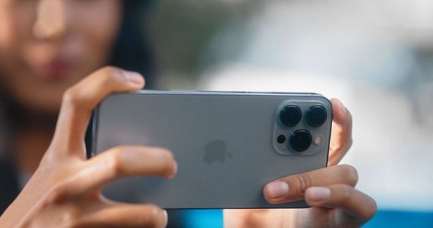 Apple’a beklenmedik şok! iPhone üretimleri durdu