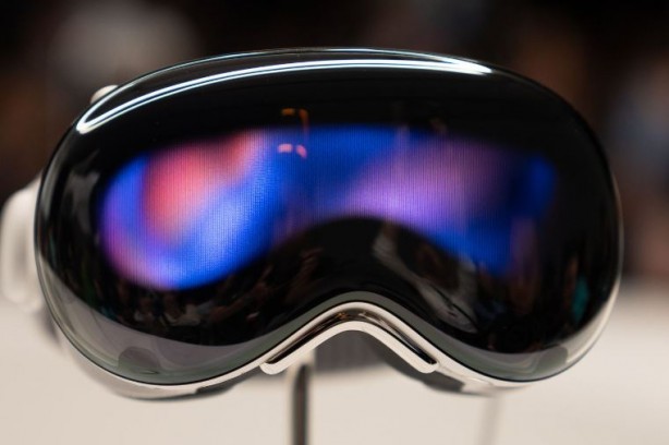 Foto - Apple'dan büyük başarı! Binlerce Vision Pro sattı