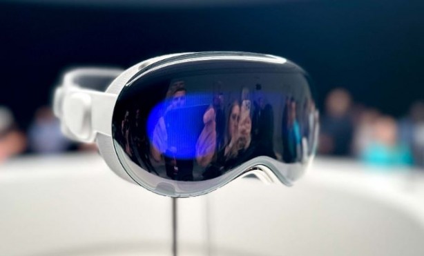 Foto - Apple'dan büyük başarı! Binlerce Vision Pro sattı