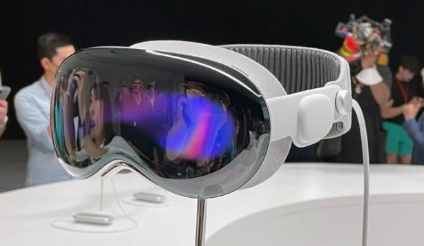 Foto - Apple'dan büyük başarı! Binlerce Vision Pro sattı