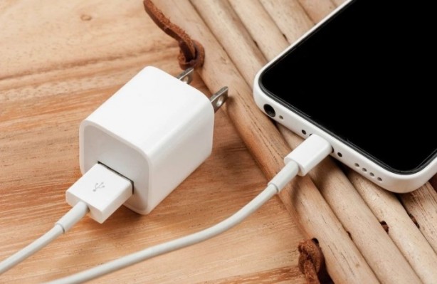 Apple kullanıcıları resmen uyardı! Sakın bunu yapmayın