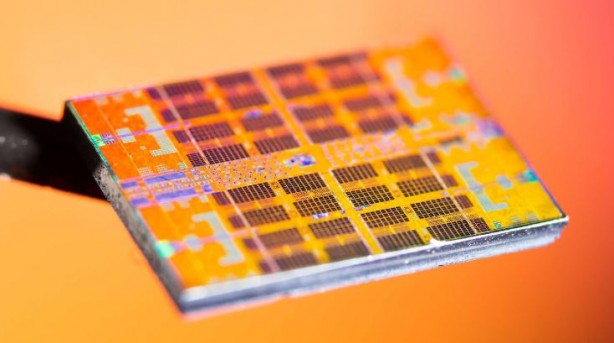 Apple’ın çip tahtı sallanıyor