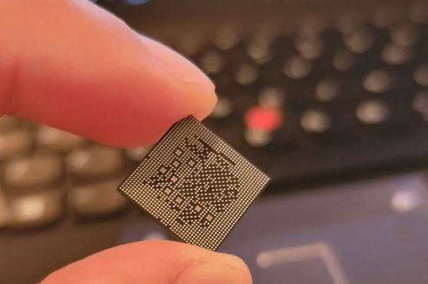 Foto - Apple’ın çip tahtı sallanıyor