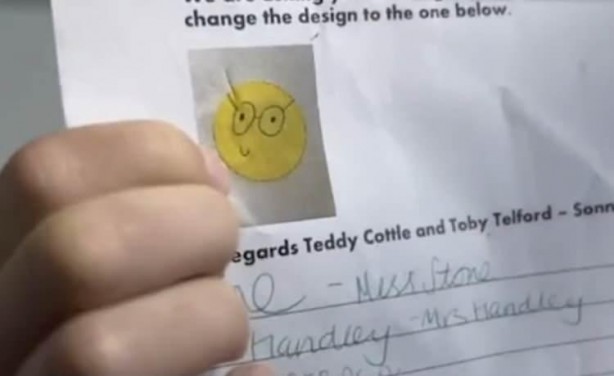 Foto - Apple'ın emojisi 10 yaşındaki çocuğun kabusu oldu: Değiştirmeleri için harekete geçti!