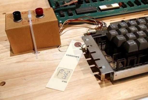 Foto - Apple’ın ilk bilgisayarı için yarışacaklar