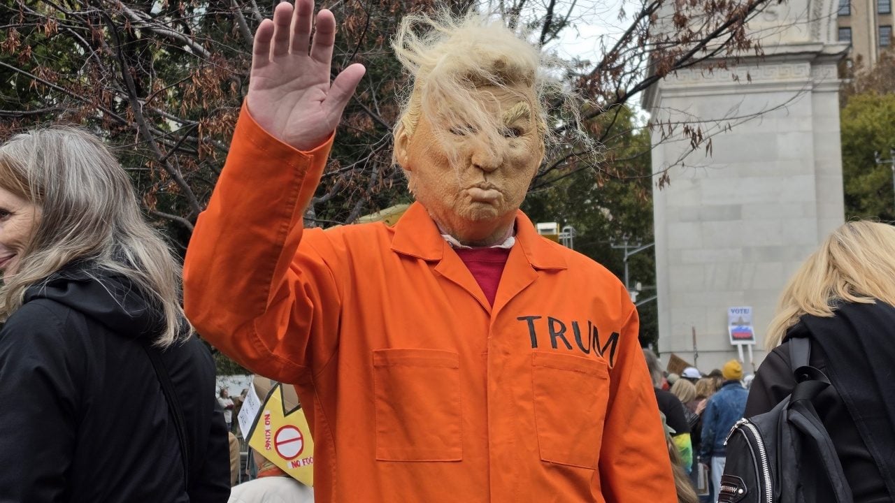 Foto - Ara seçim öncesi ABD sokakları hareketlendi! Trump karşıtlarından "Krallara Hayır" protestosu