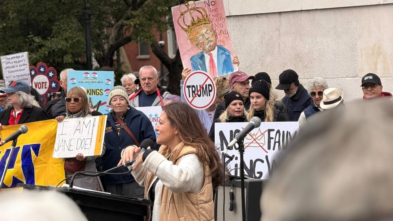 Foto - Ara seçim öncesi ABD sokakları hareketlendi! Trump karşıtlarından "Krallara Hayır" protestosu