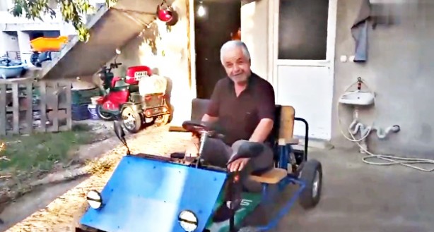 Araba alamayan kişi oturup kendi arabasını böyle kendi yaptı! Dikkat çeken haber...