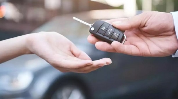 Foto - Araba almak isteyenlerin dikkatine! Zararına satışlar başladı