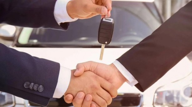 Foto - Araba almak isteyenlerin dikkatine! Zararına satışlar başladı