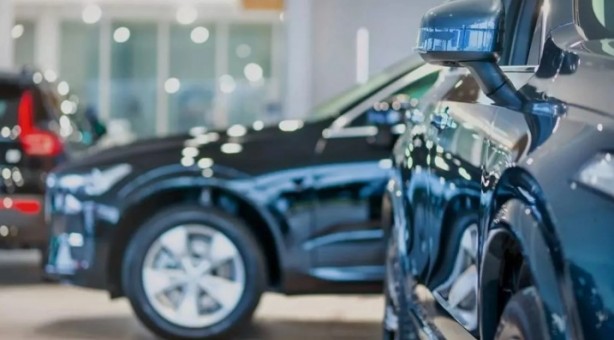 Foto - Araba almak isteyenlerin dikkatine! Zararına satışlar başladı