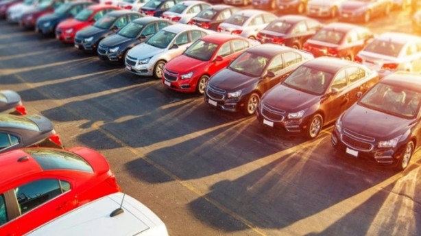 Foto - Araba almak isteyenlerin dikkatine! Zararına satışlar başladı