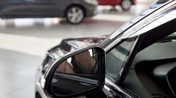 Araba almak isteyenlerin dikkatine! Zararına satışlar başladı