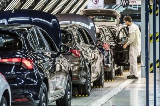 Foto - Araba almak isteyenlerin dikkatine! Zararına satışlar başladı