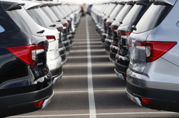 Foto - Araba almak isteyenlerin dikkatine! Zararına satışlar başladı