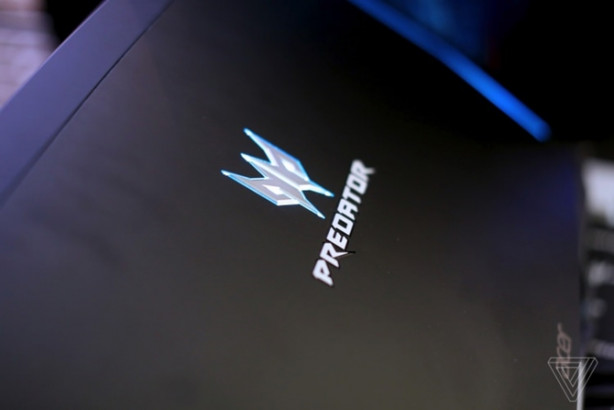 Foto - Araba fiyatına bilgisayar!