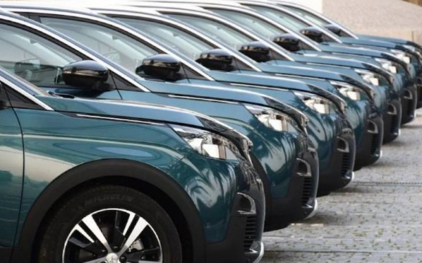 Foto - Araba fiyatlarında beklenen haber geldi! İşte fiyatların düşeceği tarih