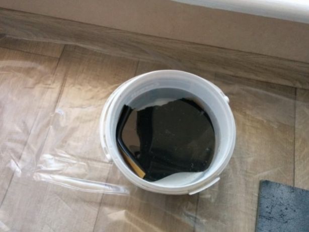 Foto - Araba jantından yaptığı şeye çok şaşıracaksınız