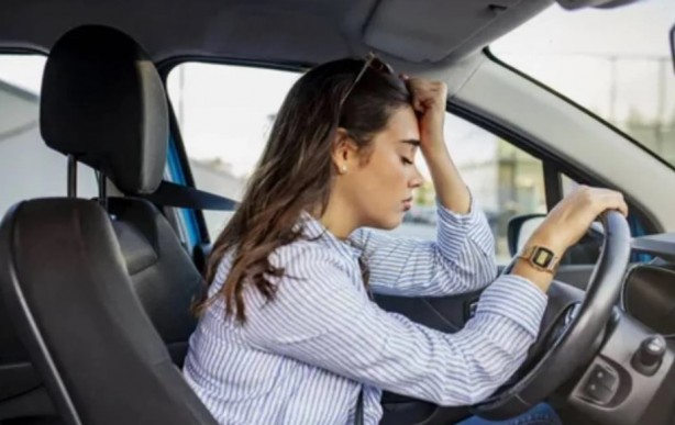 Foto - Araba kullanırken kaçınmanız gereken 20 kritik hata