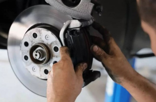 Foto - Araba kullanırken kaçınmanız gereken 20 kritik hata