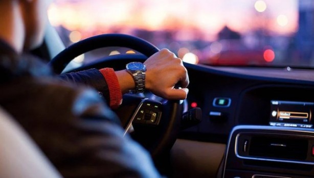 Foto - Araba kullanırken kaçınmanız gereken 20 kritik hata