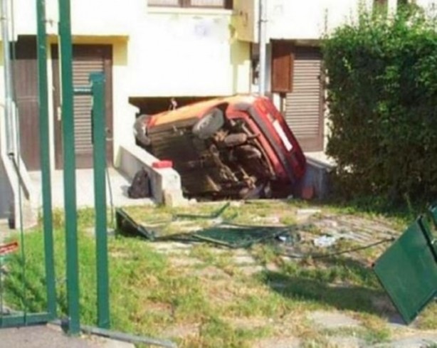 Foto - Araba park etmeye yeni bir soluk kazandırdılar!