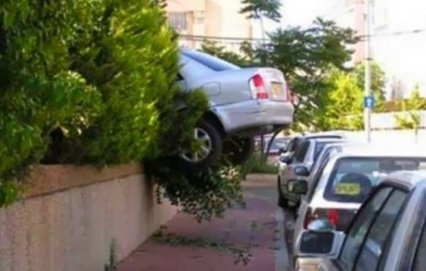 Foto - Araba park etmeye yeni bir soluk kazandırdılar!