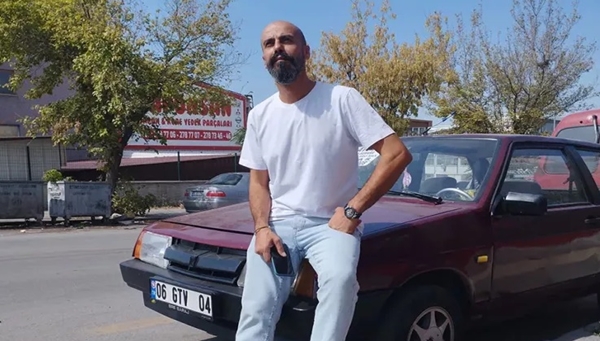 Foto - Araba satışında ilginç ilan! Iphone 14 Pro Max'i getir, arabayı götür