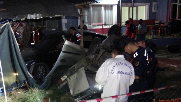 Foto - D-100’de feci kaza