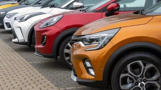 Foto - Arabalarda indirim furyası başladı! 300 bin liraya kadar çıktı