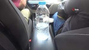 Foto - Arabalarının içinde pet şişe bırakanlar aman dikkat! Öyle bir zararı çıktı ki, Allah muhafaza! Bu hata sizi arabanızdan bile edebilir