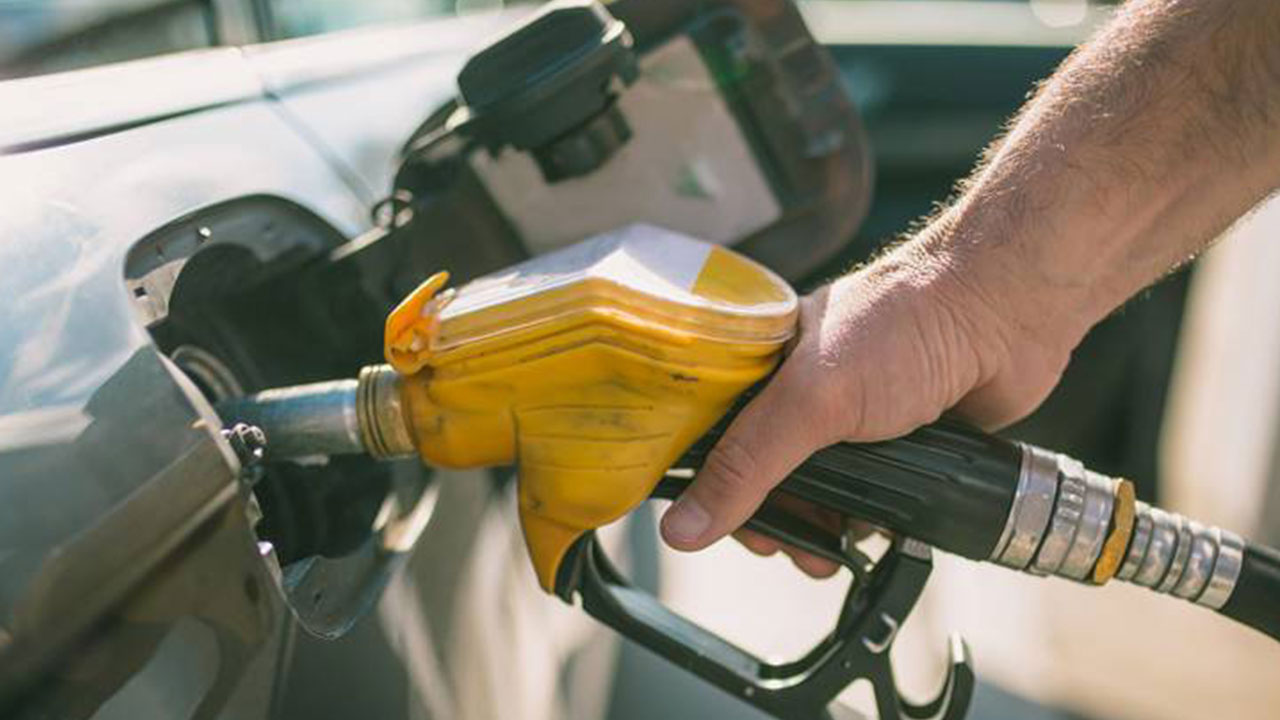 Foto - Arabanıza neden sadece pazartesi günleri benzin koymalısınız? Bunu hiç kimse bilmiyor