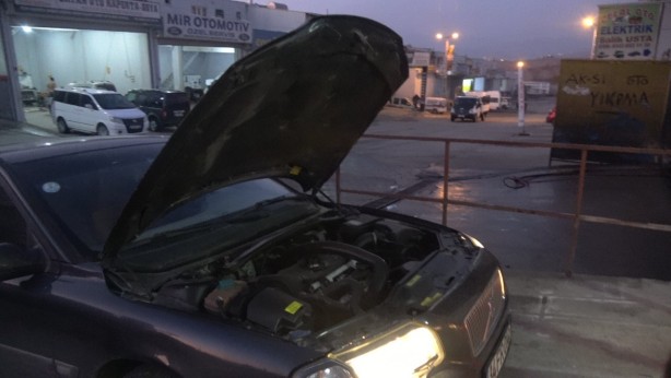 Foto - Arabası olan herkesin başına gelebilir! İnternetten aldı, başına gelmeyen kalmadı