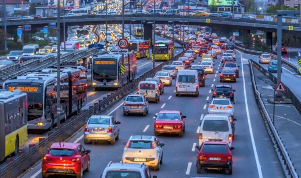 Arabası olana kontak kapattıracak zam! Hayır, bu defaki benzin-mazot değil! Milyonlarca sürücünün gözü yaşlı