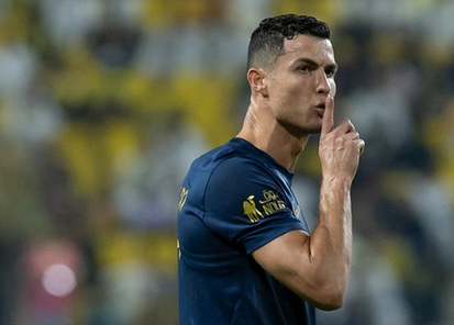 Foto - Arabistanlılar duyurdu! Duyan çok ama çok şaşıracak! Bastonla da çıkar bu kafayla…