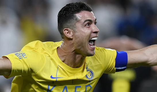 Foto - Arabistanlılar duyurdu! Duyan çok ama çok şaşıracak! Bastonla da çıkar bu kafayla…