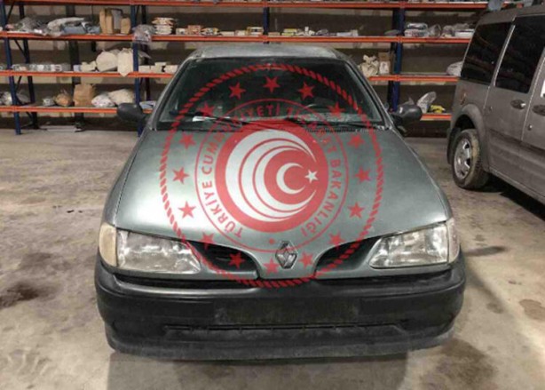 Foto - Araç alacaklar dikkat! Bitmesine saatler kaldı... Hepsi Ticaret Bakanlığı satılık