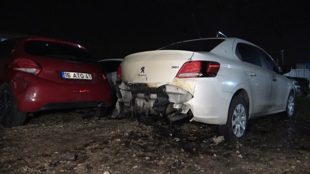 Foto - Araç bayisinde yangın: Sıfır araçlar kül oldu