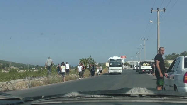 Araç ile dere yatağına düştü