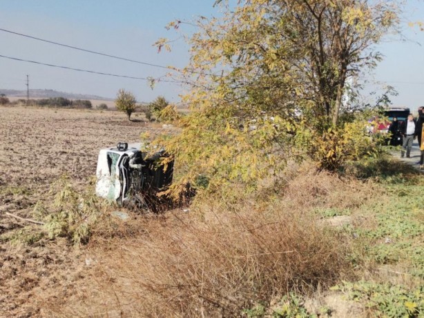 Foto - Araç kullanırken köpeği üzerine atladı!