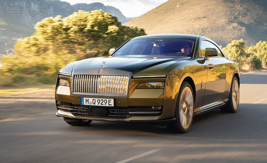 Foto - Araç sahipleri: 26 milyon TL’lik elektrikli Rolls-Royce Spectre satışa çıkmadı ama ülkemizde yüzlerce sıraya girmiş!
